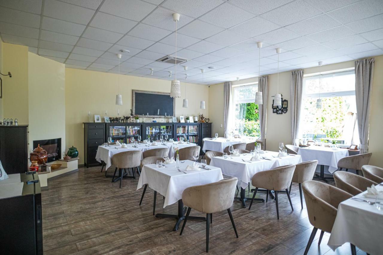 Bonne Chance Restaurant And Hotel Bázakerettye Kültér fotó